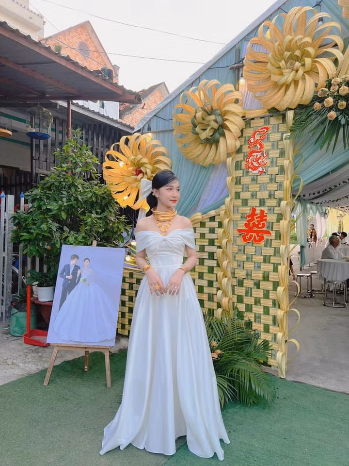 Hiện tại, đám cưới của cô dâu hot nhất Long An này đang thu hút sự quan tâm của cộng đồng mạng. Ảnh: Facebook Changg Changg