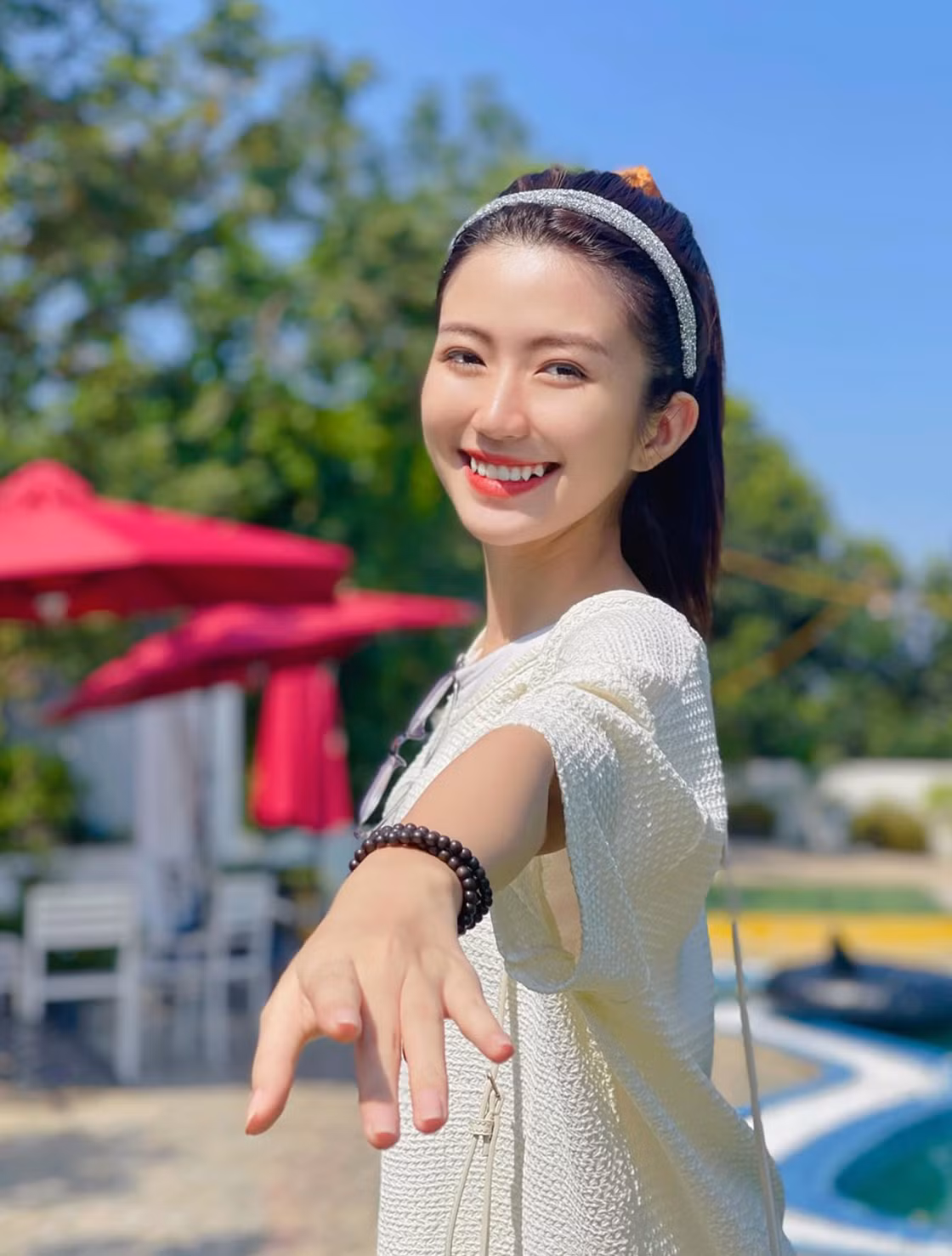 Ở ngoài đời, mỹ nhân 23 tuổi là sinh viên trường Đại học Mỹ Thuật.