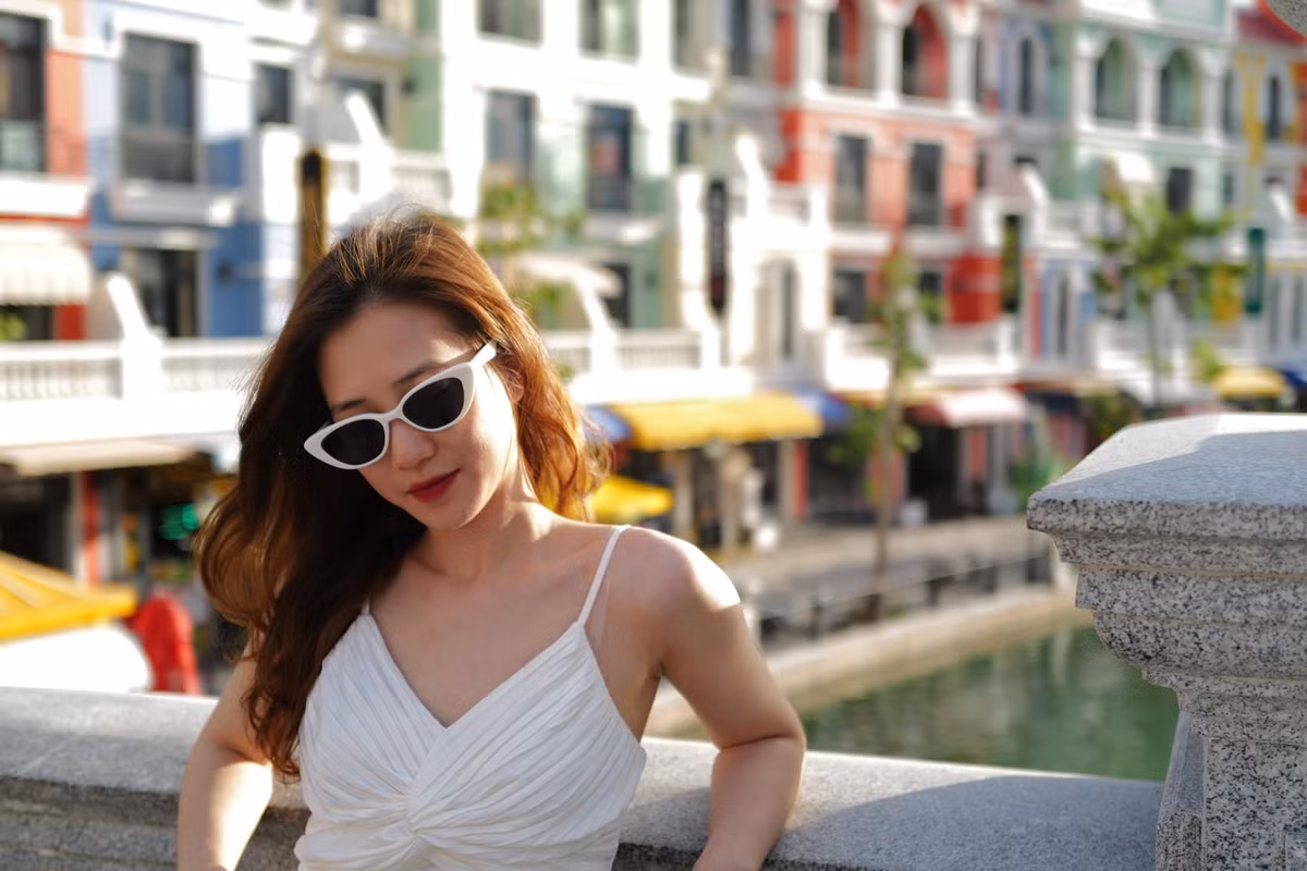 Hiện tại "hot girl bế giảng" ngày nào đã là mẹ hai con, trên trang cá nhân cô chủ yếu đăng tải hình ảnh con cái, gia đình.