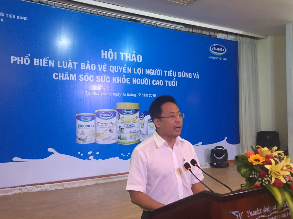 Vinamilk cham soc suc khoe cho gan 80.000 nguoi cao tuoi nam 2016-Hinh-2