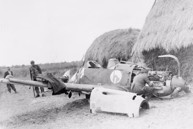 Tiêm kích Bf 109E-1 rơi gần trang trại Little Grange ở Essex, ngày 8/10/1940. Nguồn ảnh: WHO