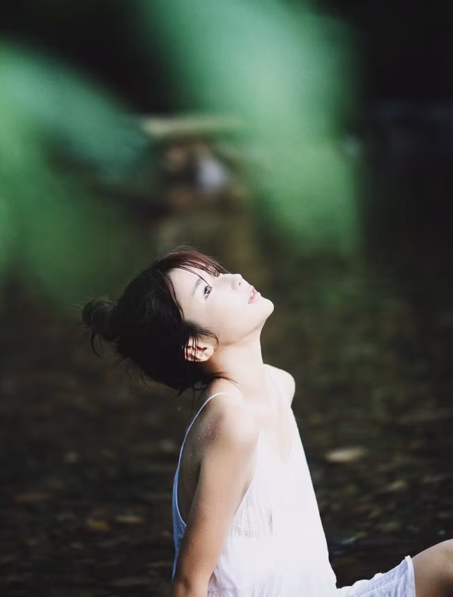 Nhờ những lợi thế nổi bật về ngoại hình và nét biểu cảm tự nhiên trước ống kính, các concept ảnh nghệ thuật của Nhã Thanh luôn được mọi người đánh giá cao và hết lời khen ngợi.