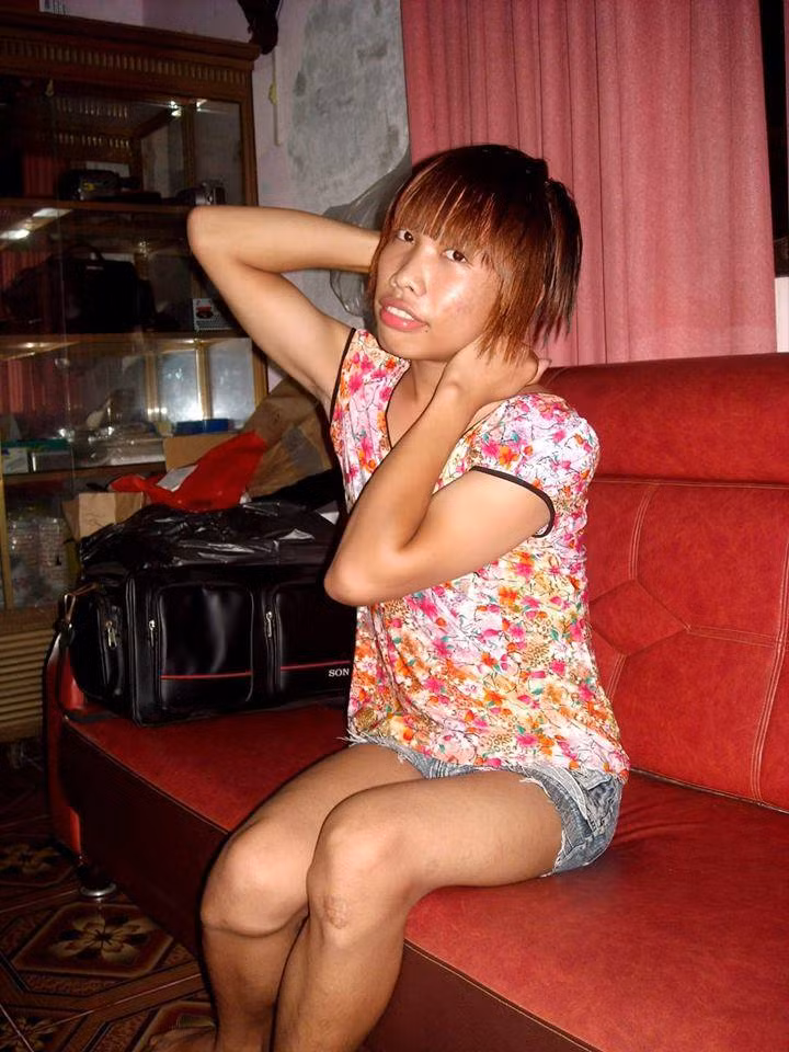 Chan dung “ban sao Le Roi” xau la, giong hat tham hoa