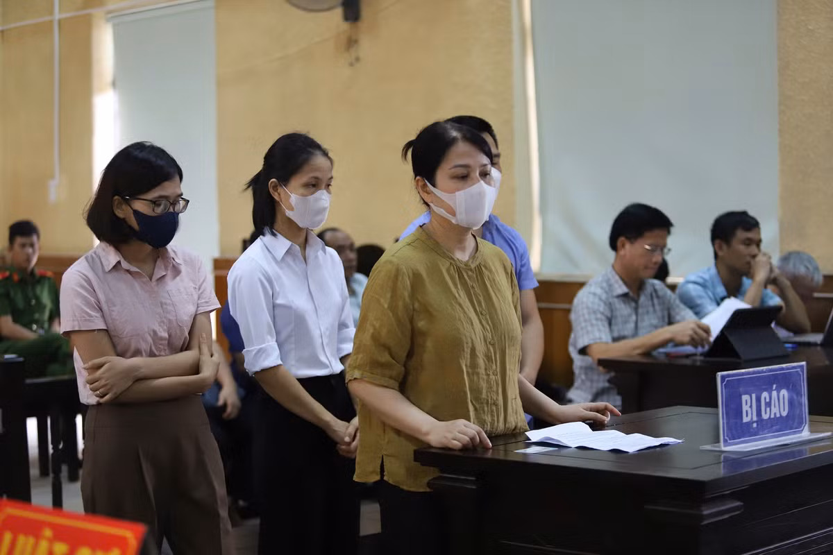 Vụ nâng giá thiết bị giáo dục ở Hà Tĩnh, Giám đốc lĩnh 5 năm tù Vu nang gia thiet bi giao duc o Ha Tinh, Giam doc linh 5 nam tu