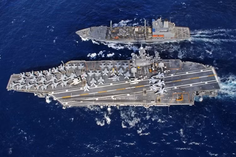 Trong sự nghiệp dài nửa thế kỷ phục vụ Quân đội Mỹ, thành tích của USS Enterprise được coi là dày đặc bật nhất. Ban đầu, tàu sân bay này được gia nhập biên chế của lực lượng Hạm đội 6 Hải quân Mỹ, làm nhiệm vụ ở khu vực biển Địa Trung Hải. Nguồn ảnh: BI.