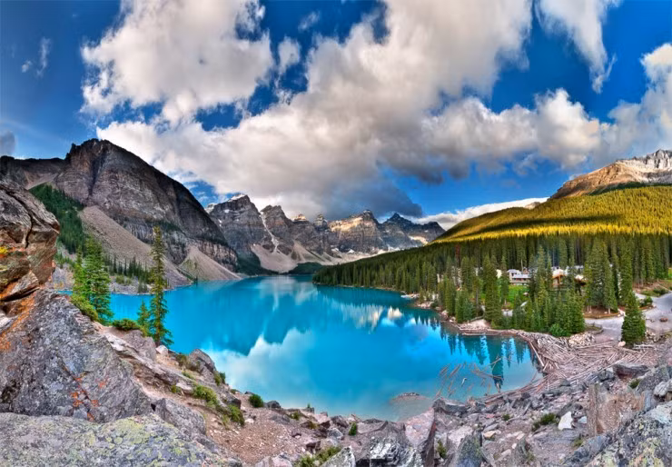 Vẻ đẹp huyền ảo của hồ nước đẹp nhất thế giới ở Canada - Hình 3 Ve dep huyen ao cua ho nuoc dep nhat the gioi o Canada-Hinh-3
