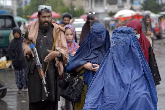 Taliban cam phu nu Afghanistan tham cong vien quoc gia