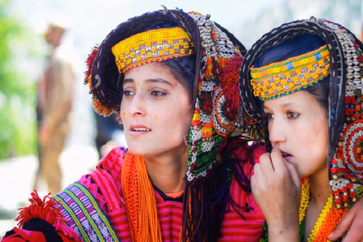 Phụ nữ Kalash được tùy ý chọn chồng, có quyền ly hôn, lấy người khác nếu cuộc hôn nhân của họ không hạnh phúc.