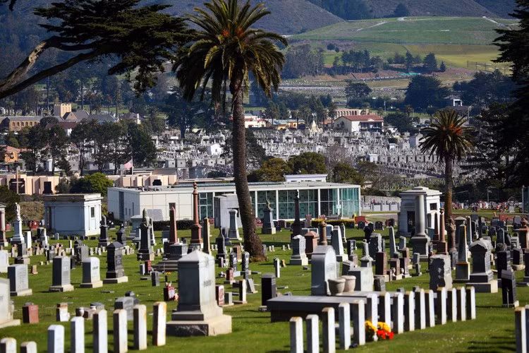  Thị trấn của Mỹ có tên Colma nằm ở California gây chú ý với sự thật gây sốc khi là nơi có tỷ lệ người chết cao hơn người sống.