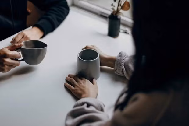 Bi ban gai bo roi khi hen ho, nguoi dan ong bao canh sat