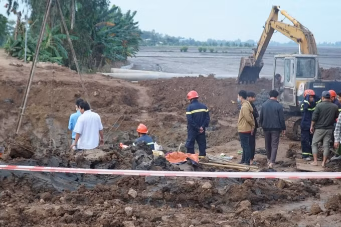 Dong Thap: Toan canh vu cuu be trai 10 tuoi lot tru be tong