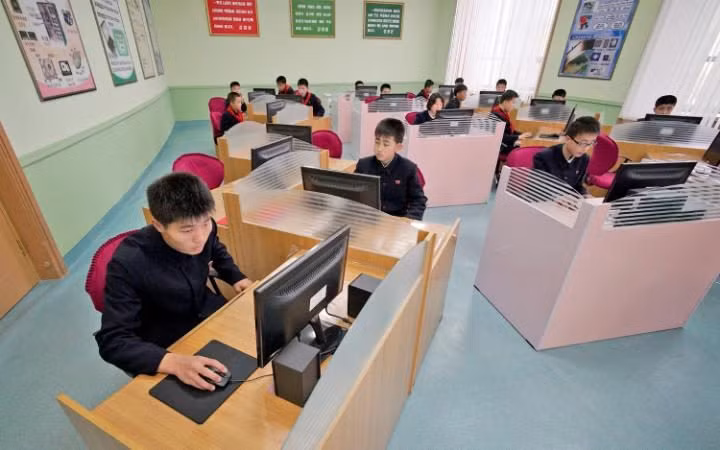 Lớp học máy tính.