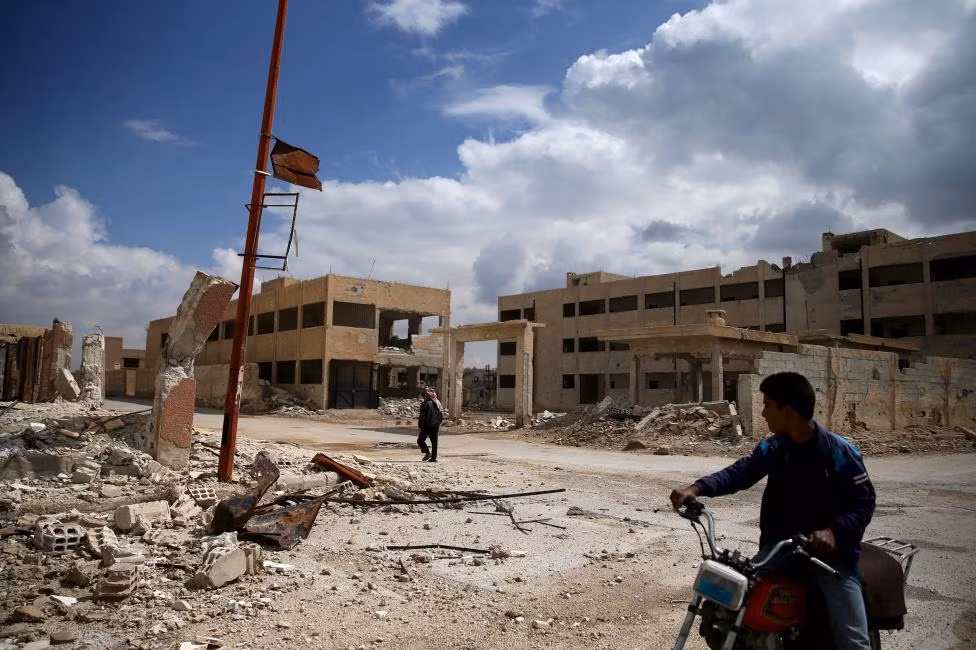 Cảnh tượng đổ nát ở thị trấn Nashabyia, Đông Ghouta, ngày 14/4.