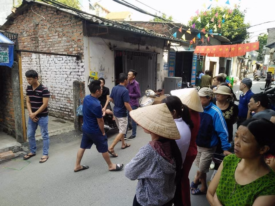 Nam thanh nien chet bat thuong o Ha Noi-Hinh-2
