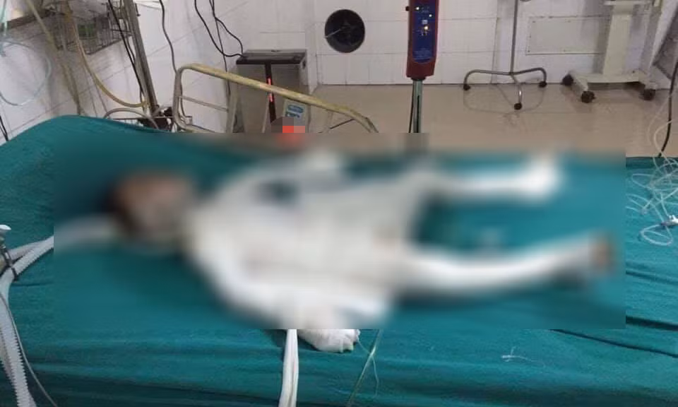 Bo duong dot nha lam con trai 6 tuoi chet doi mat hinh phat nao?