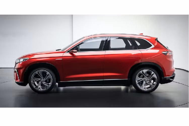 Về mặt ngoại hình, Pininfarina đã mang tới một ngôn ngữ thiết kế không quá độc đáo hay phá cách tuy nhiên vẫn ghi điểm trong mắt khán giả với tổng thể lịch lãm và bí ẩn.