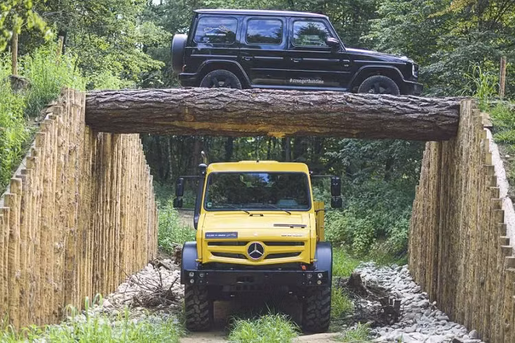 Hiện giờ, Unimog sở hữu rất nhiều model với hình dáng và kích cỡ khác nhau, đáp ứng hầu hết những nhiệm vụ khác nhau trong cuộc sống.