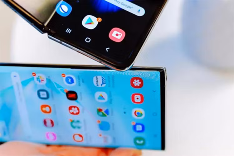 Samsung da sua nhung gi tren dien thoai Galaxy Fold?