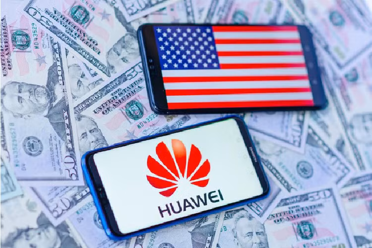 Thong bao moi cua Tong thong Trump co giup Huawei thoat nan?