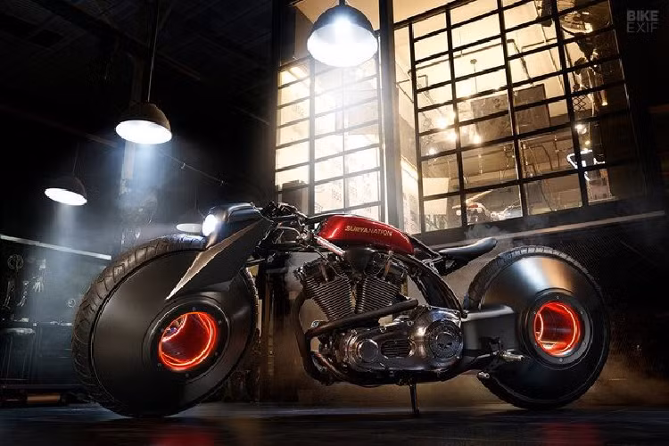 Xưởng độ Smoked Garage đã trình làng bản độ siêu môtô Harley-Davidson với thiết kế không trục bánh xe độc đáo