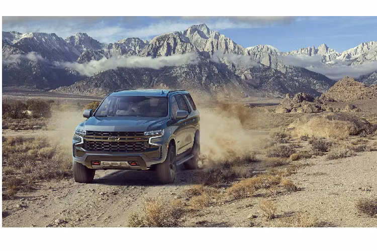 Hãng xe Mỹ vẫn chưa công bố giá bán cho cặp đôi SUV, theo dự kiến Suburban và Tahoe 2021 sẽ ‘’lên kệ’’ tại các đại lý của Chevy vào giữa năm sau – 2020. Trên thị trường Mỹ, Suburban là đối trọng trực tiếp của Toyota Sequoia, còn Tahoe là GMC Yukon hay Ford Expedition.