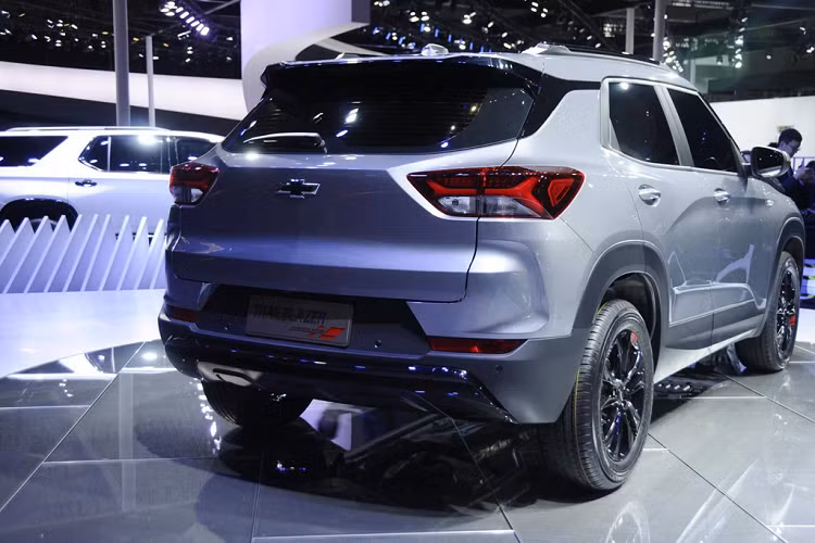 Thiết kế của Trailblazer 2020 mang tính thực dụng, cabin nhiều không gian để đồ, khoang hành lý rộng 1.375 lít khi gập hàng ghế sau.