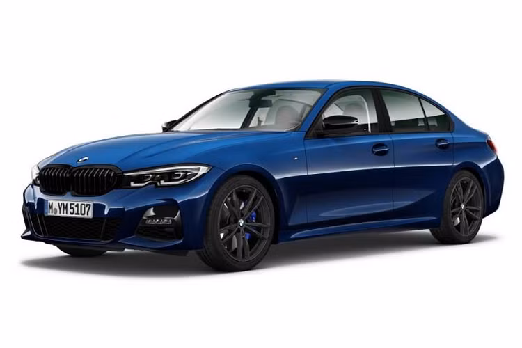 M Sport Plus Edition có sẵn cho cả 3 Series Sedan và 3 Series Touring, xe có nhiều tính năng hơn một chiếc BMW 3 Series M Sport thông thường, bao gồm cả màu sơn lẫn các chi tiết trang trí ngoại thất.