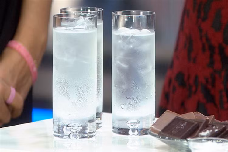 Chỉ uống nước lọc 1 tháng, điều gì sẽ xảy ra với cơ thể bạn? - Hình 2 Chi uong nuoc loc 1 thang, dieu gi se xay ra voi co the ban?-Hinh-2