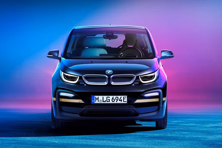 BMW cho biết quyết định mang mẫu xe này đến Triển lãm CES 2020 nhằm chứng minh rằng trải nghiệm của hành khách trên xe hoàn toàn không liên quan đến kích thước của phương tiện.