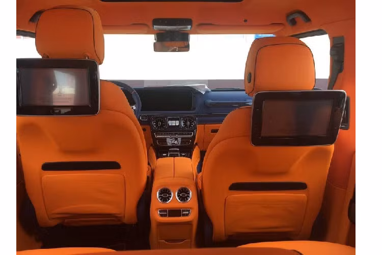 Mercedes-AMG G63 độ Brabus về nước cùng 3 siêu phẩm khác là G63 và cặp đôi Range Rover SV Autobiography mới