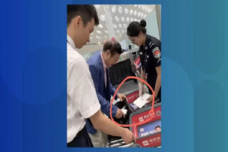 Dan mang Trung Quoc day song vi CEO Huawei dung iPad