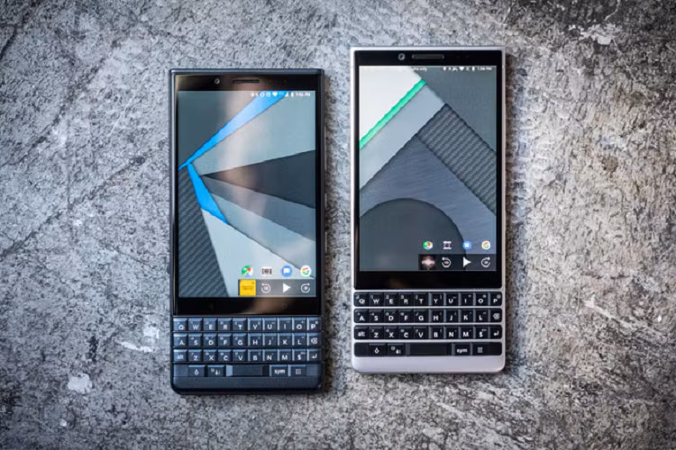 Gioi tre Trung Quoc me BlackBerry vi muon “tron khoi internet“-Hinh-4