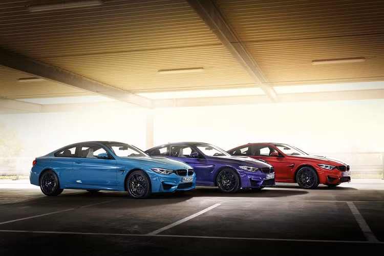 Những chiếc xe BMW M4 Edition M Heritage tại thị trường Úc sẽ có mặt theo ba phiên bản khác nhau, được đặt tên là Edition 1, Edition 2 and Edition 3, với giá bán từ 167.529 đô la Úc (khoảng 2,63 tỷ đồng).