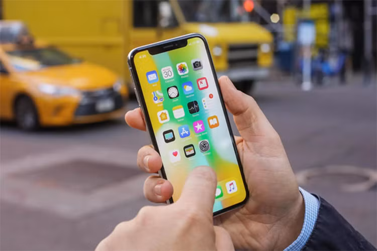 Mua iPhone, hay cho them 10 ngay nua de co gia tot nhat