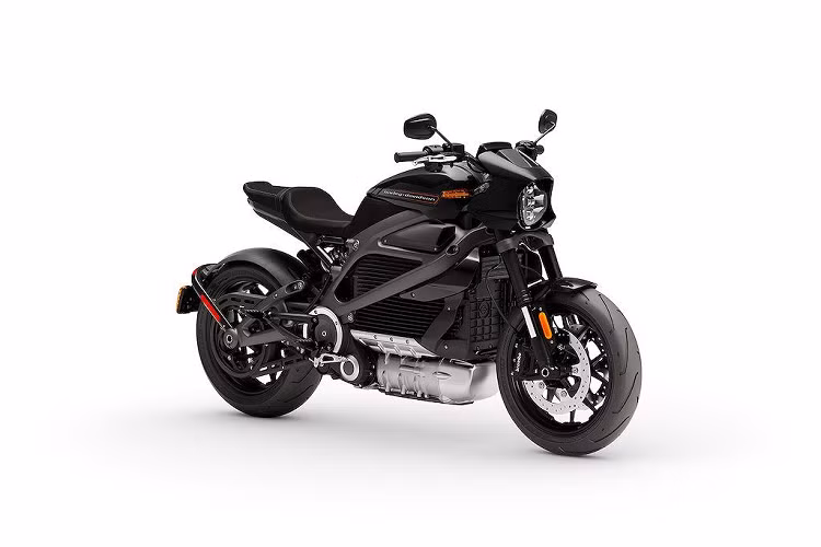 Sau phiên bản concept được ra mắt vào năm 2014, Livewire bản thương mại đã được hãng chính thức ra mắt tại triển lãm EICMA 2018. Tuy nhiên phải tới nay, toàn bộ các thông tin chi tiết về chiếc xe mới được Harley-Davidson công bố.