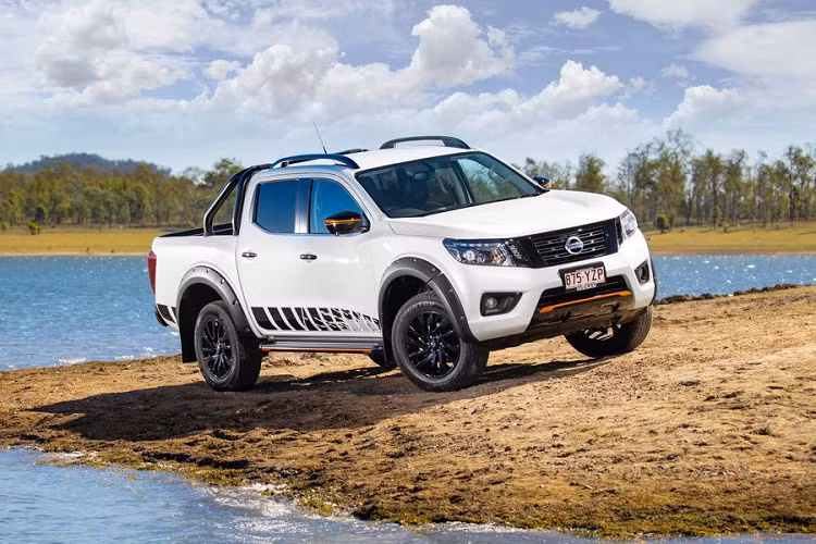 Đó là N-Trek cao cấp nhất, được xây dựng dựa trên biến thể Dual Cab 4×4 ST-X cập nhật trên Nissan Navara 2020 mới, xe sở hữu nhiều bộ phụ kiện chính hãng mới theo tiêu chuẩn cũng như một số cải tiến ở nội thất.