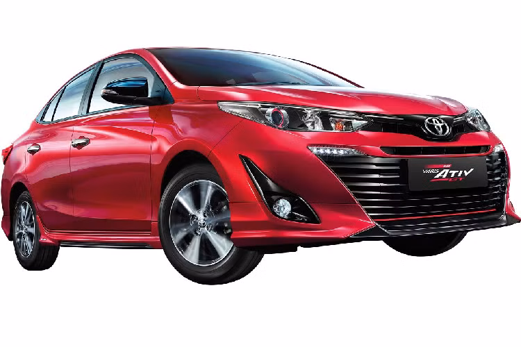 Tại Thái Lan, Giá xe Toyota Yaris Ativ đã tăng từ 20.000 – 30.000 baht tùy theo phiên bản. Trong đó phiên bản hàng đầu High có giá 619.000 baht (473 triệu đồng), thấp hơn là phiên bản Mid có giá 599.000 baht (457 triệu đồng) và phiên bản tiêu chuẩn Entry là 549.000 baht (419 triệu đồng). Gói phụ kiện Ativ GT bodykits kể trên có giá thêm vào là 7.000 baht.