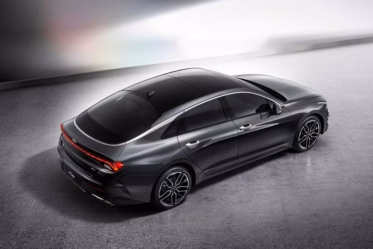 Về phía người phát ngôn của KIA cho biết: “Kia Motors America (KMA) hiện chưa có thông báo chính thức về vấn đề này và cá nhân tôi cũng xin phép không bình luận thêm. Cho dù ẩn dưới bất kỳ tên gọi nào, Optima vẫn sẽ là sản phẩm chủ lực của KIA.”