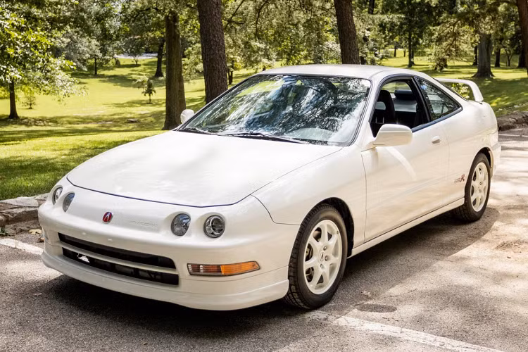 Acura Integra Type R 23 nam tuoi chao ban 1,8 ty dong