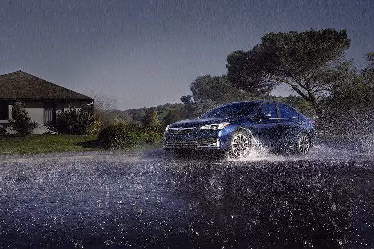 Các đối thủ chính của Subaru Impreza là Mazda3, Toyota Corolla hay Volkswagen Golf.