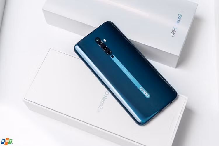 Nhung chiec smartphone so huu pin lon, sac nhanh an tuong-Hinh-3