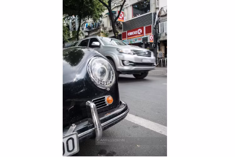 Kế thừa những kinh nghiệm cũng như viết tiếp giấc mơ của người cha, Ferdinand Porsche đã nghiên cứu, chế tạo và cho ra mắt nguyên mẫu siêu xe Porsche 356 vào năm 1948, 9 năm sau khi Type 64 được chế tạo.