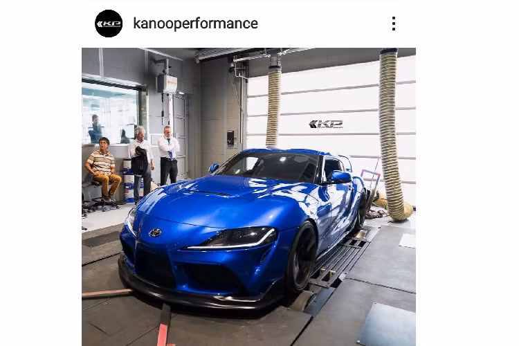 Giá xe Toyota Supra 2020 sẽ bán ra khởi khởi điểm từ 49.990 đô-la (khoảng 1,16 tỷ đồng) cho bản tiêu chuẩn, 53.990 đô-la (khoảng 1,25 tỷ đồng) cho bản Premium và “chỉ” 55.250 đô-la (khoảng 1,28 tỷ đồng) cho bản Launch Edition.