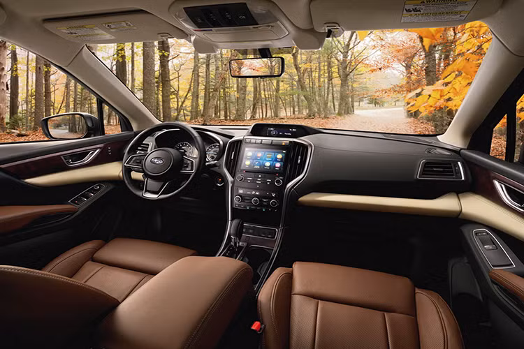 Subaru Ascent sử dụng nền tảng khung gầm toàn cầu Subaru Global Platform (SGP) mới của hãng xe Nhật Bản. Xe được trang bị động cơ 4 xy-lanh đối đỉnh (Boxer; H4) dung tích 2.5L tăng áp cho công suất tối đa 256 mã lực và mô-men xoắn cực đại 375 Nm.
