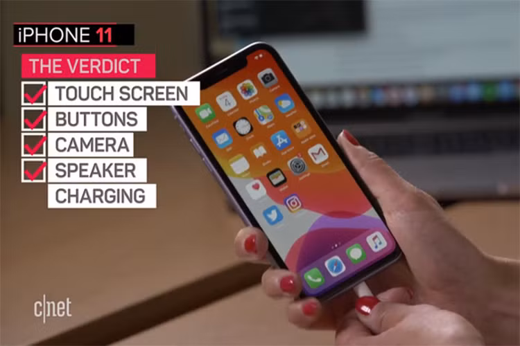 Thu kha nang chong nuoc cua dien thoai iPhone 11-Hinh-8