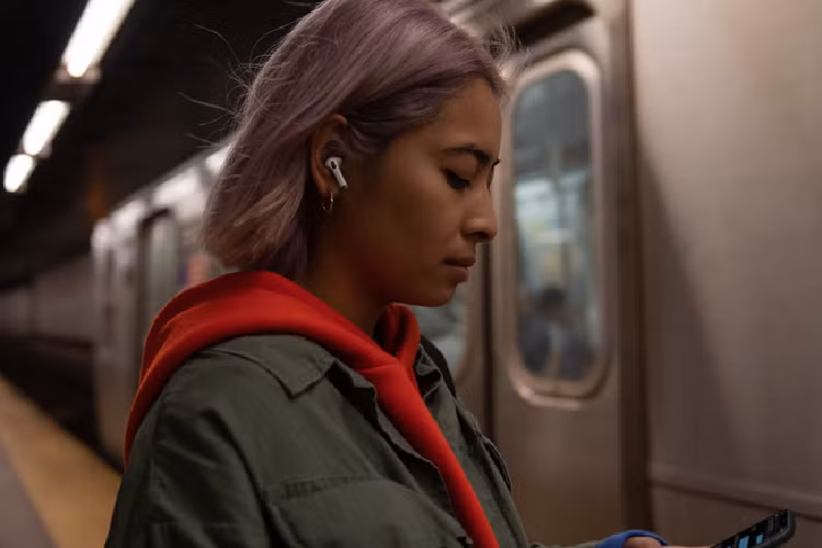 Apple ra mat AirPods Pro: Chong on chu dong, chat am tot, gia 249 USD-Hinh-4