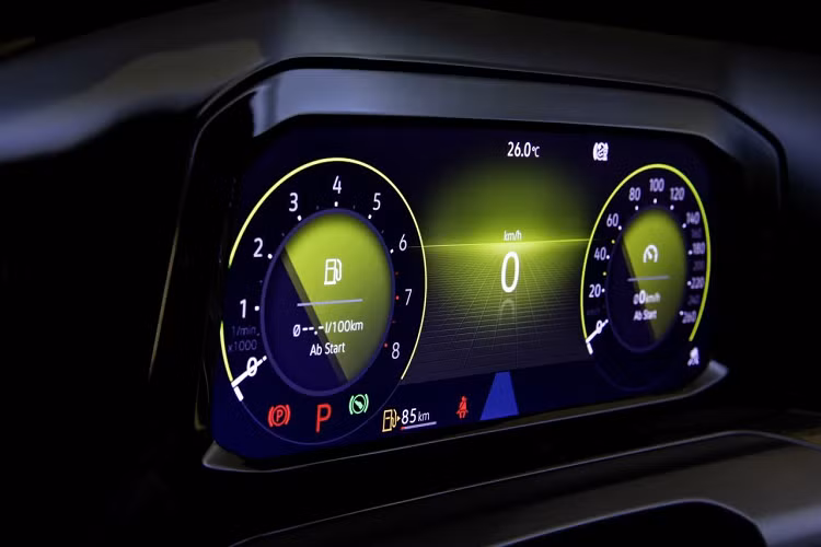 Có tới 5 cấu hình động lực hybrid cho VW Golf thế hệ mới, đầu tiên là một phiên bản Hybrid. Chiếc xe cũng đã bắt đầu chuyển sang sử dụng công nghệ điện 48V như nhiều mẫu xe khác trong tập đoàn Volkswagen Group.