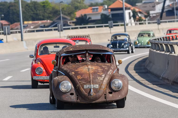 Chưa bao giờ người dân tại đây được chiêm ngưỡng nhiều chiếc Beetle xuất hiện cùng một lúc đến vậy.