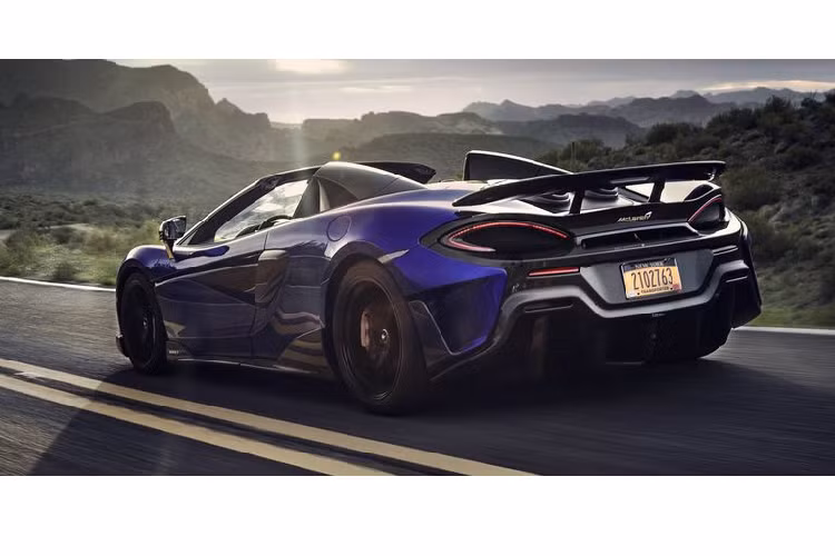 Thông qua những giải đấu như Road &amp; Track, người ta mới thấy rõ được sức mạnh và khả năng vận hành ưu việt của những mẫu xe "giá rẻ" như Toyota Supra, Chevrolet Corvette. Bởi đơn giản, chúng không hề kém cạnh khi so sánh với những mẫu siêu xe đắt đỏ như McLaren hay Lamborghini.