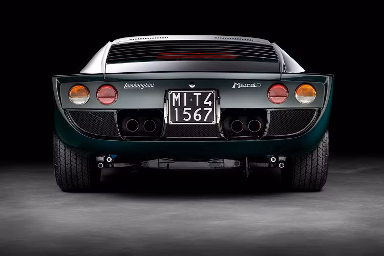 Kết quả của sự hợp tác này là chiếc siêu xe Lamborghini Miura “Millechiodi” (tiếng ý có nghĩa là 1000 đinh ốc). Cái tên này được đặt theo hai mẫu xe được các nhà thiết kế lấy cảm hứng để tạo ra mẫu xe này là Miura SVJ và Miura Jota cùng với những bộ phận còn sót lại của chiếc Jota độc nhất.